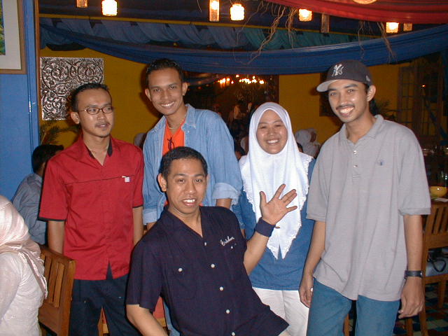raya2001.jpg