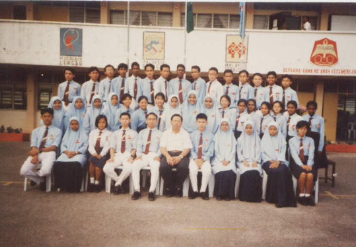 raya2001.jpg