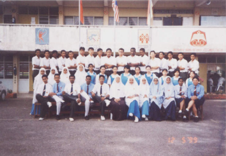 raya2001.jpg