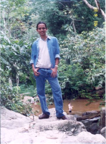 raya2001.jpg