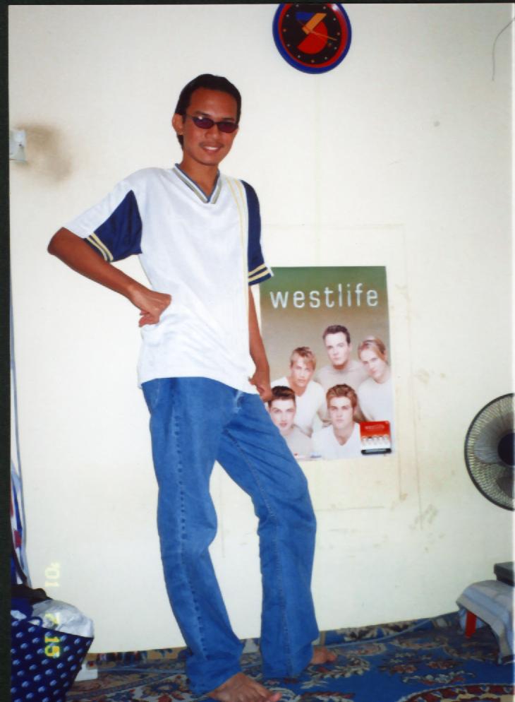 raya2001.jpg