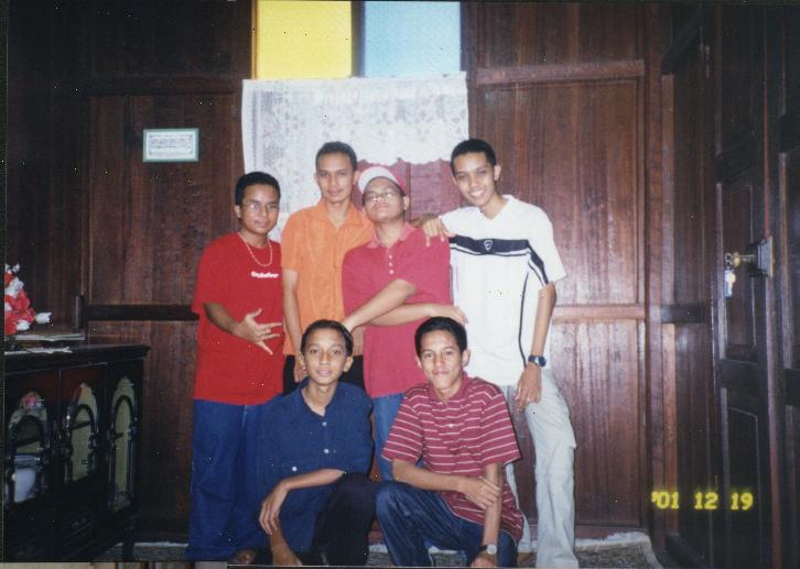 raya2001.jpg