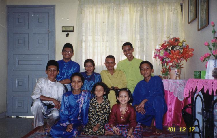 raya2001.jpg